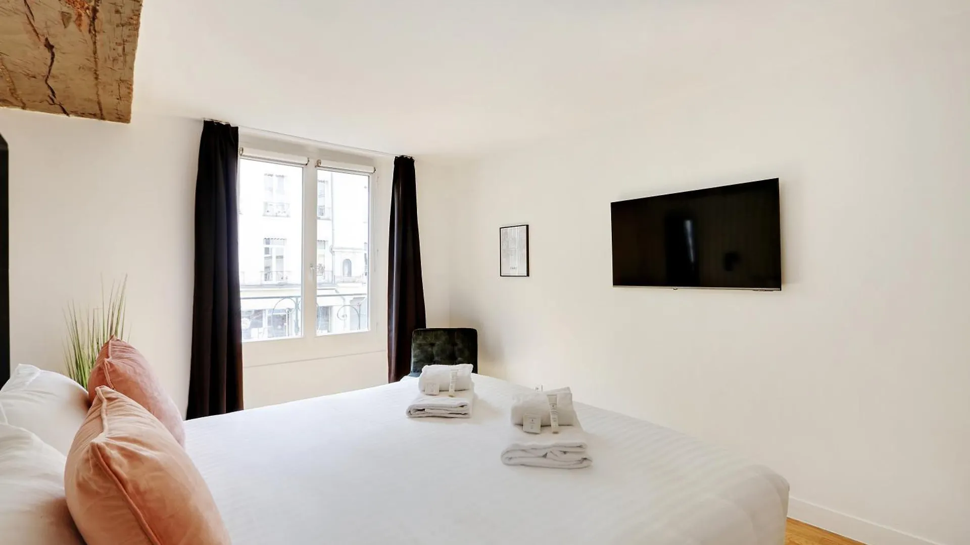 Pick A Flat's In Saint-martin - Rue Du Faubourg Saint-martin *