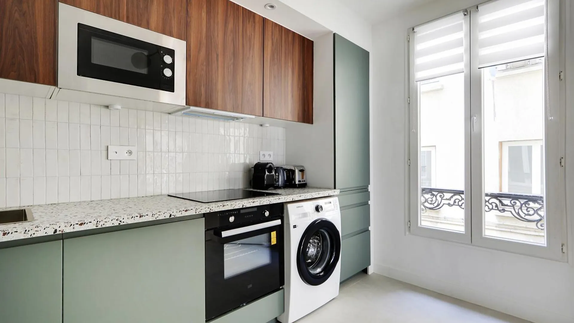 Pick A Flat's In Saint-martin - Rue Du Faubourg Saint-martin * Paris